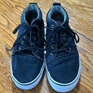 Toms black high top sneakers. Size 7.5. Good used condition.